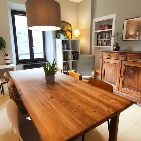 Apartamento The Old School House, Les Ougiers *