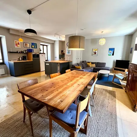 Apartamento The Old School House, Les Ougiers